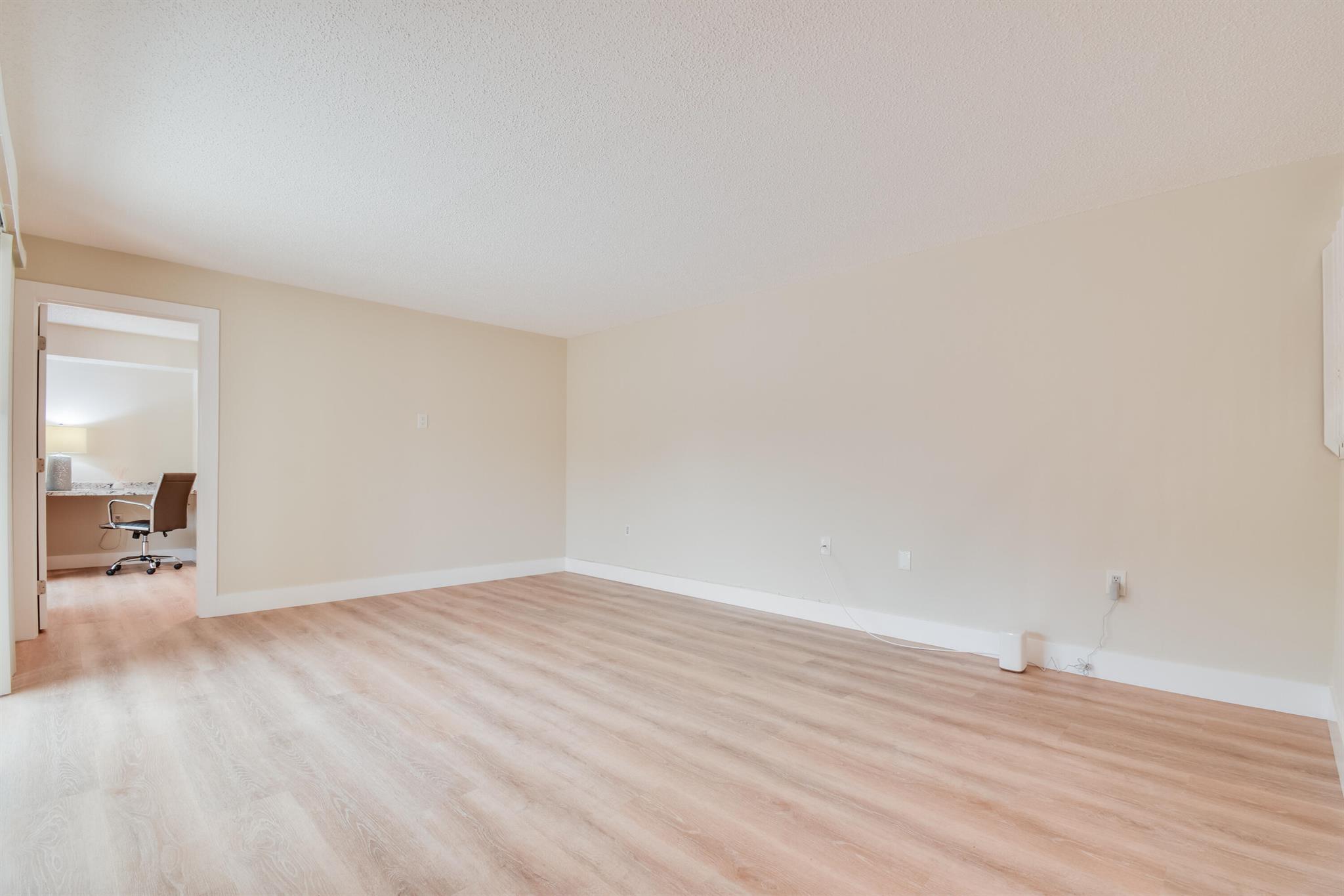 GARDEN LAKES - Residential Lease