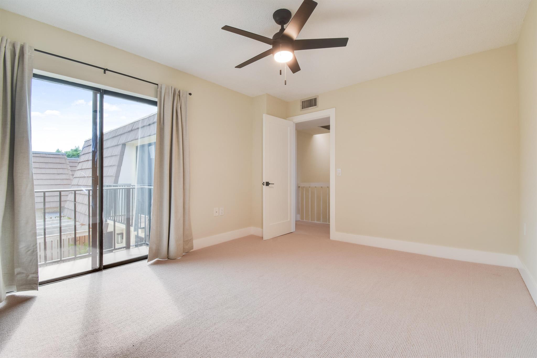 GARDEN LAKES - Residential Lease