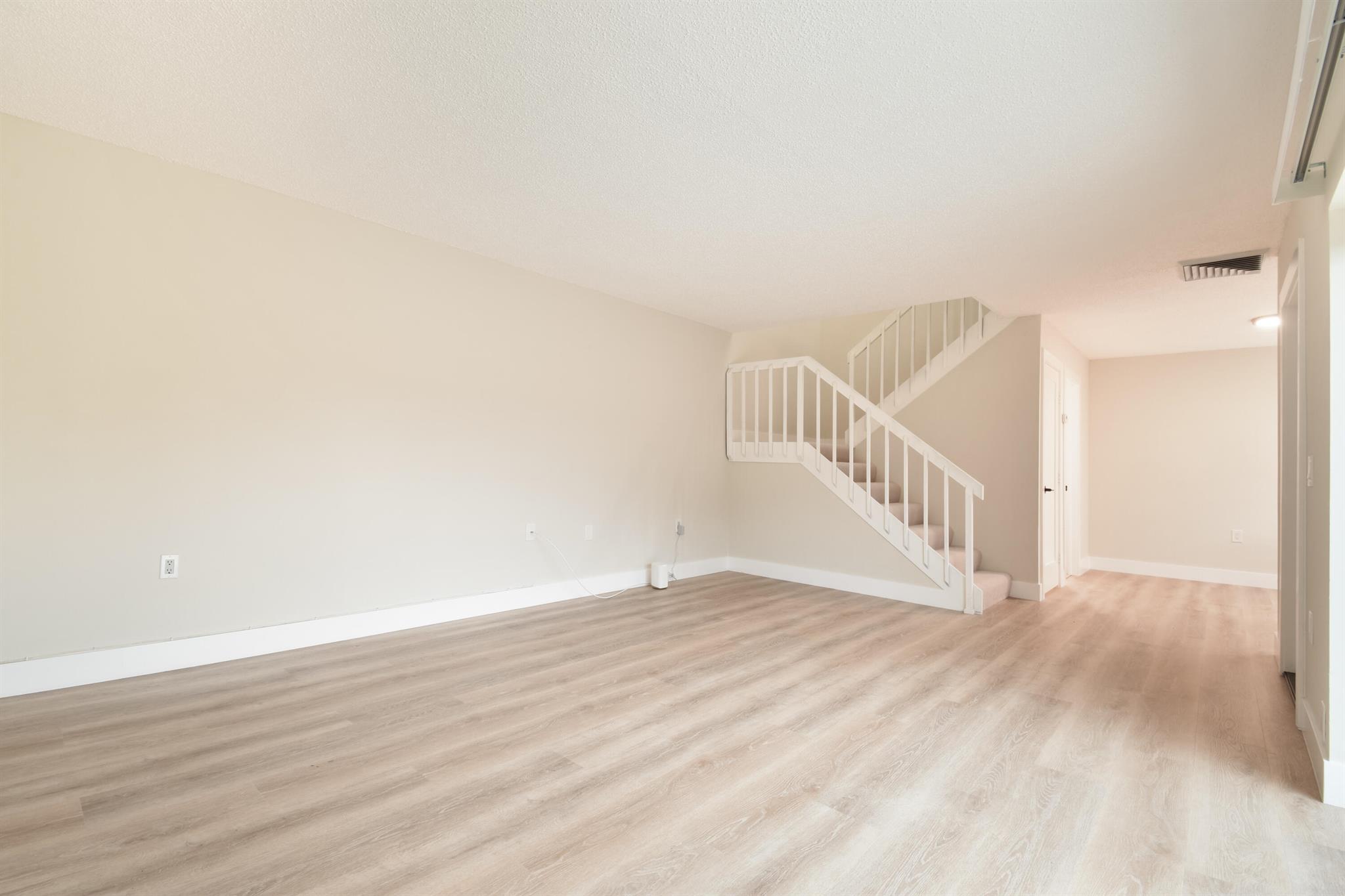 GARDEN LAKES - Residential Lease