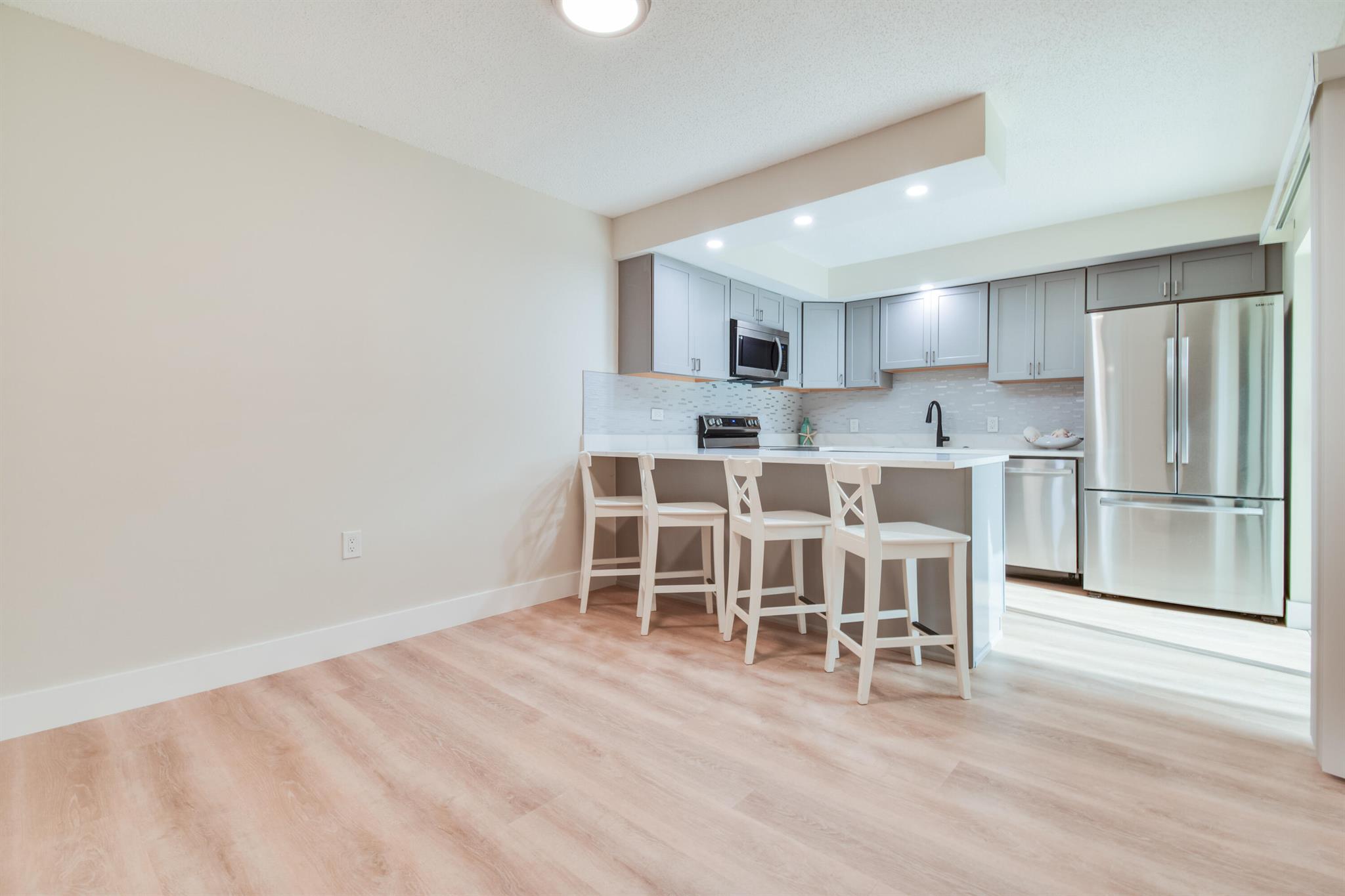 GARDEN LAKES - Residential Lease