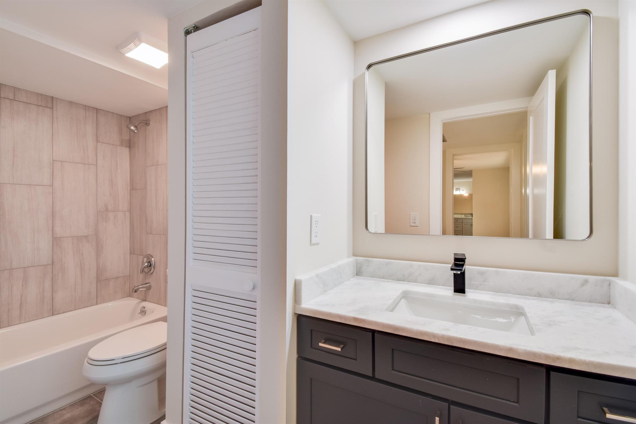 GARDEN LAKES - Residential Lease