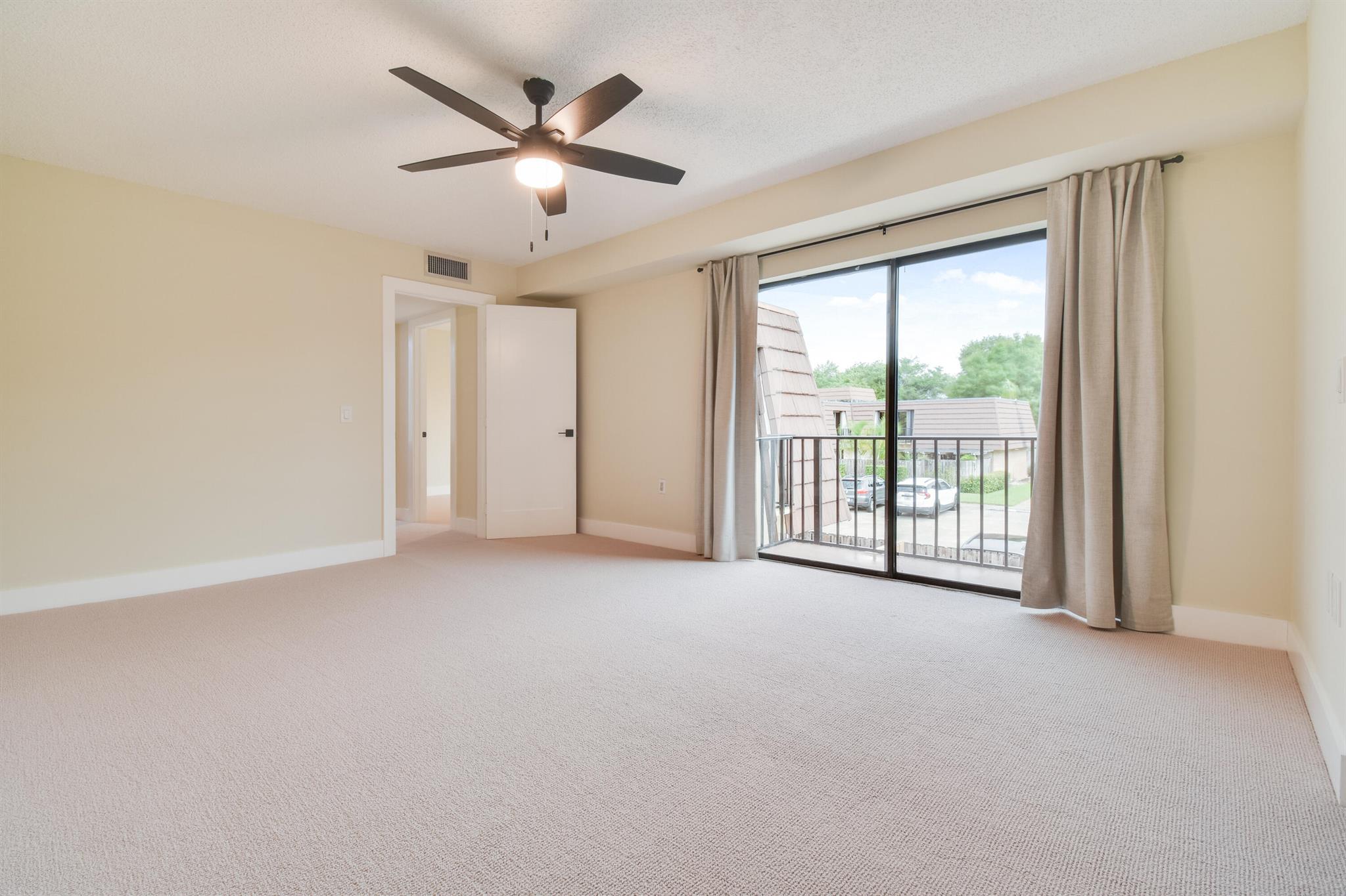 GARDEN LAKES - Residential Lease