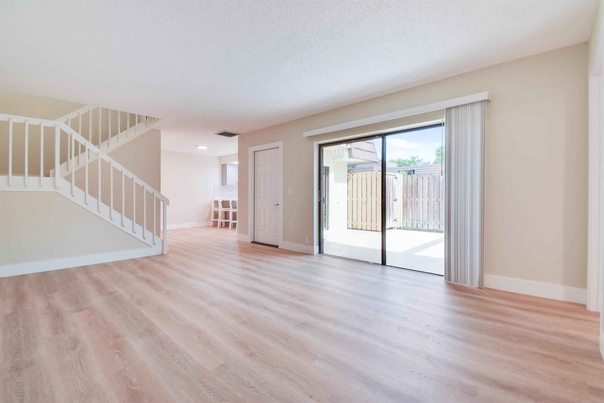 GARDEN LAKES - Residential Lease