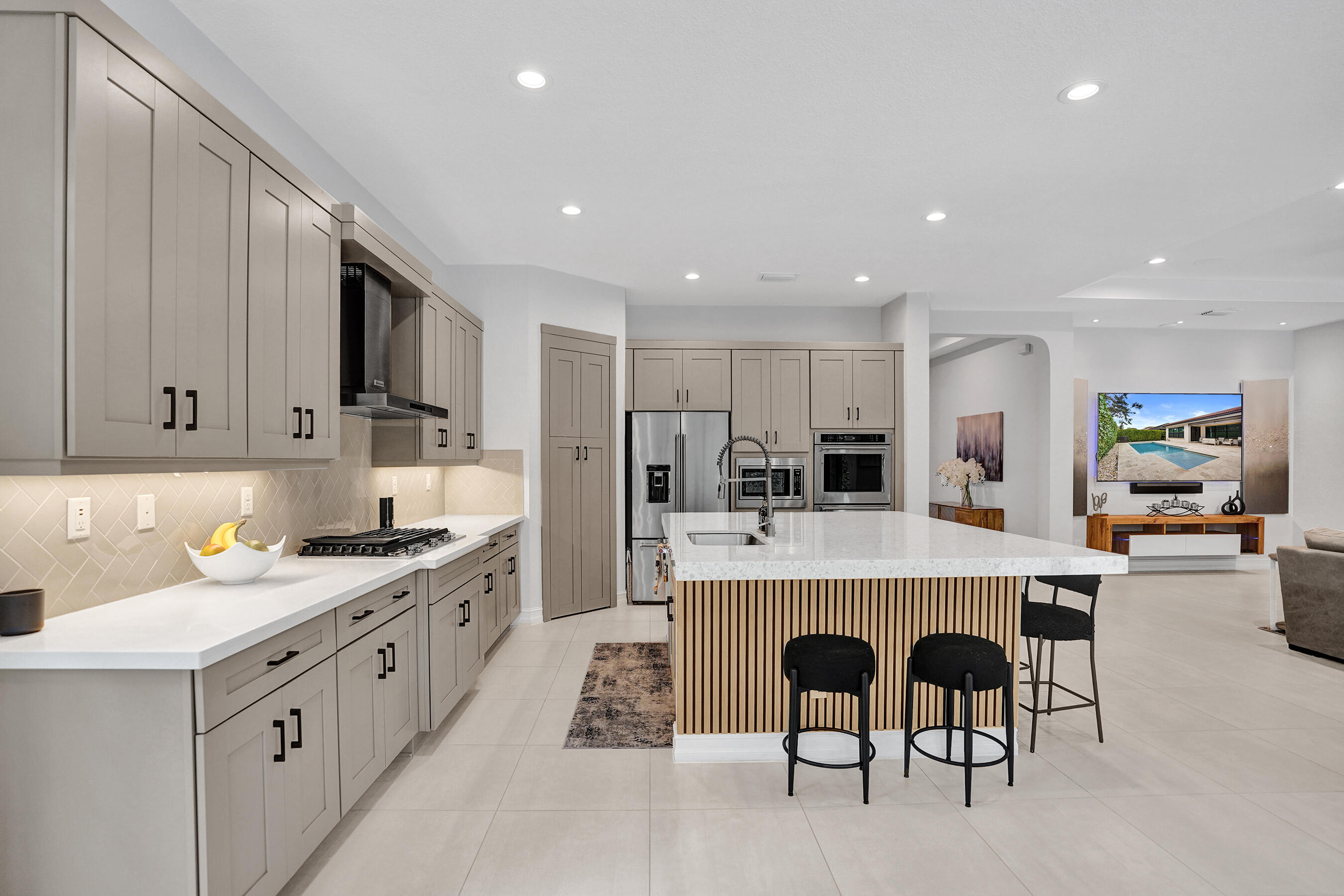 WATERCREST-42 ACRES - Residential