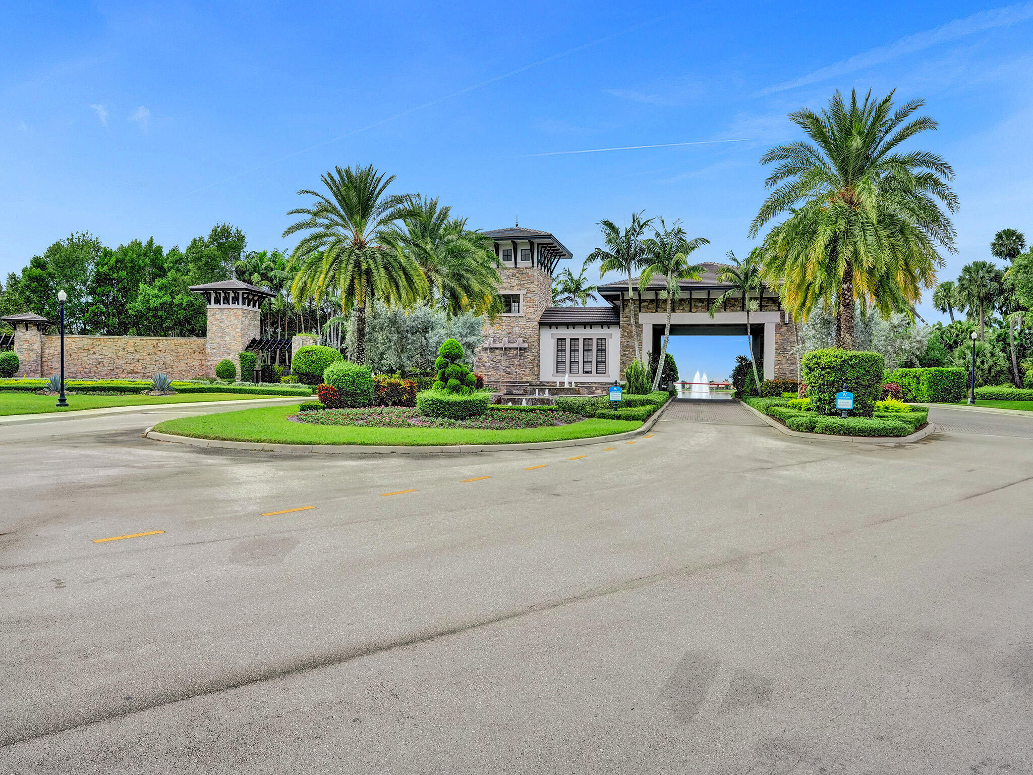 WATERCREST-42 ACRES - Residential