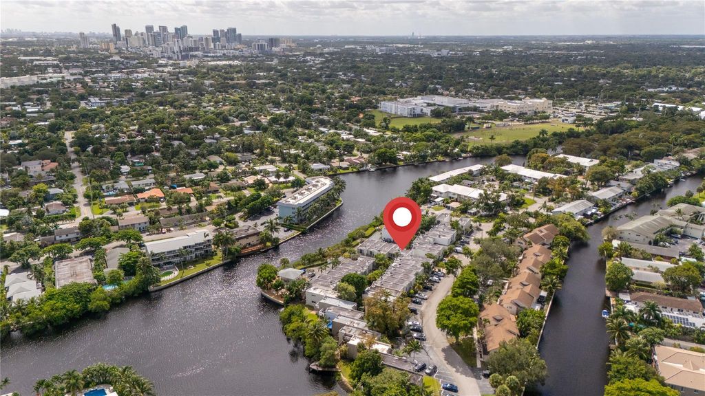 Photo of 657 Cypress Ln #26A, Fort Lauderdale, FL 33305 (MLS # F10532688)