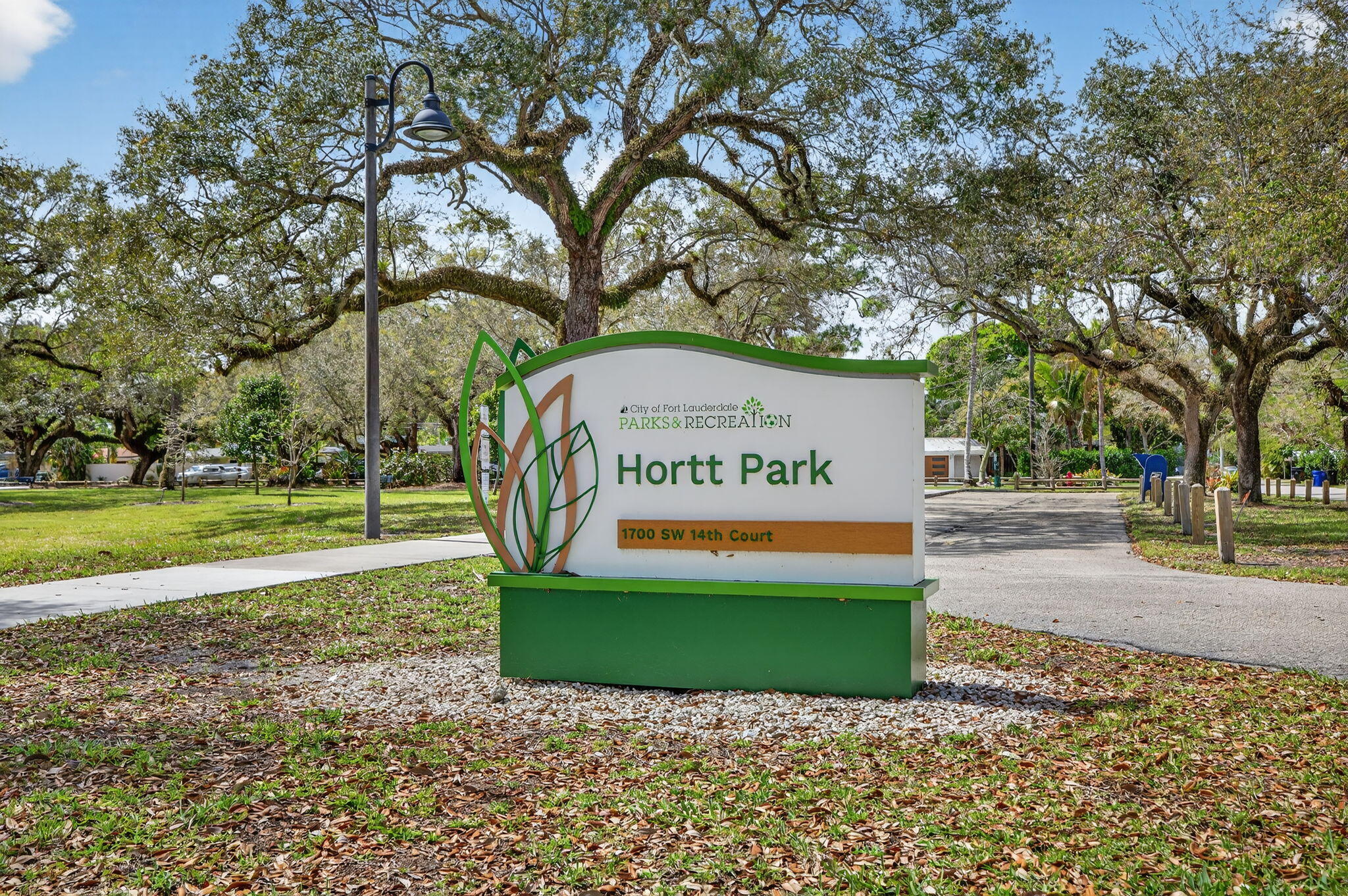 RIVERSIDE ESTATES 2ND REVISION - Residential