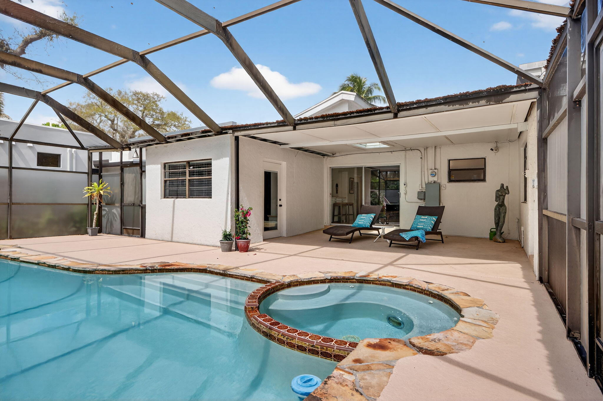 RIVERSIDE ESTATES 2ND REVISION - Residential