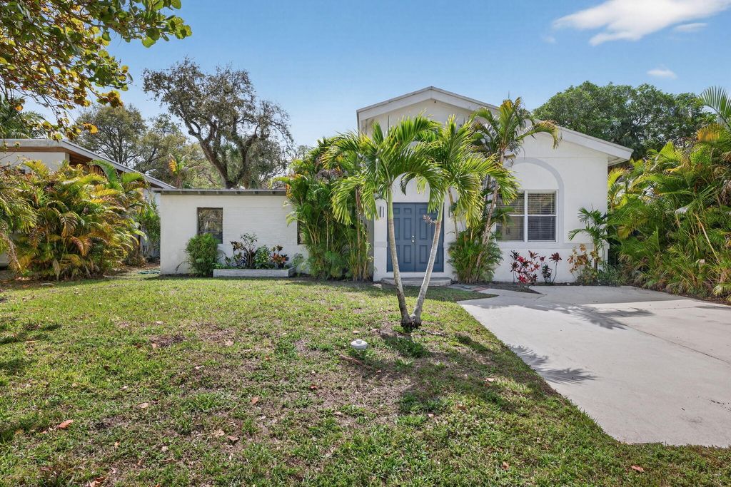 Photo of 1720 SW 14th Street, Fort Lauderdale, FL 33312 (MLS # B26009590)