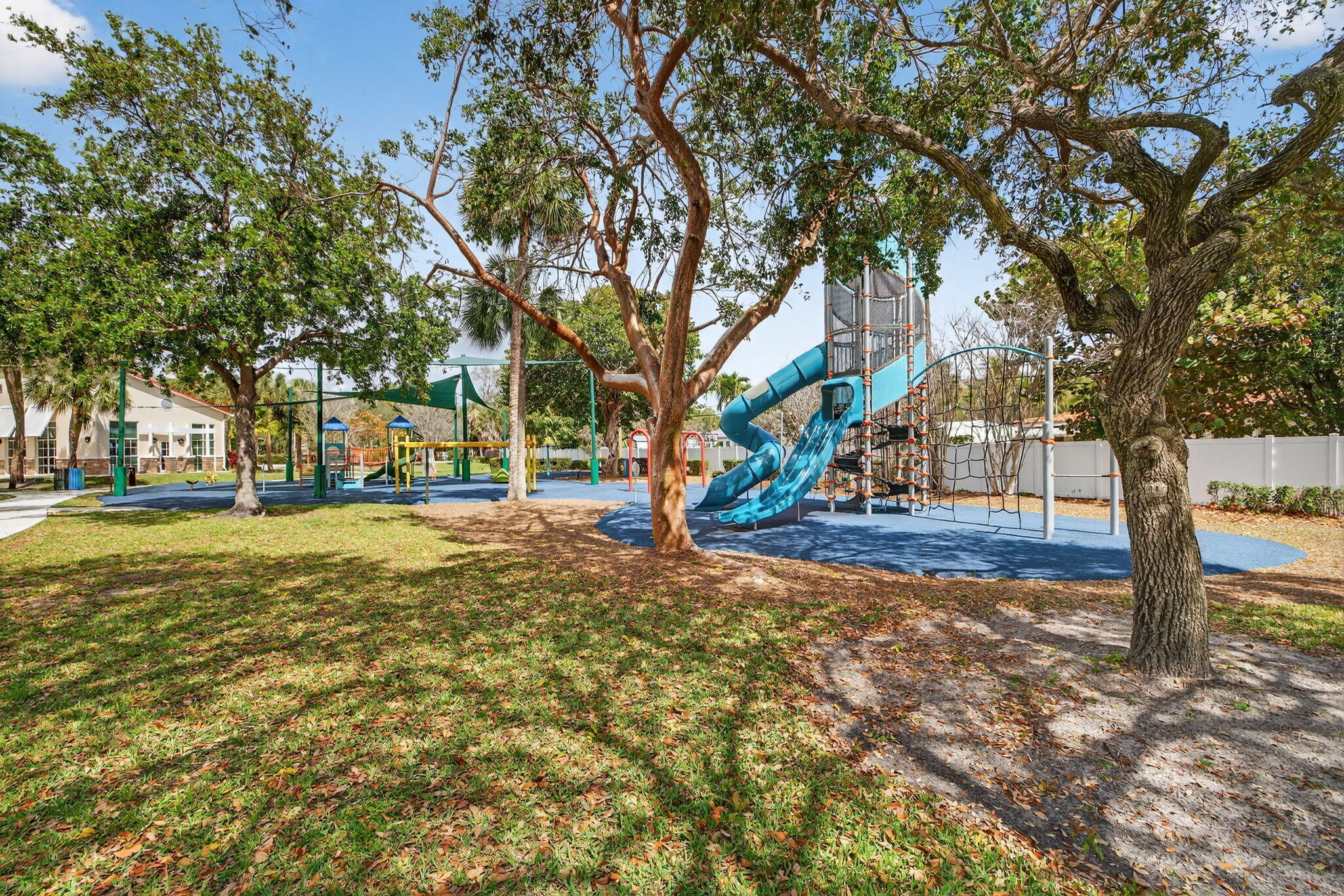 RIVERSIDE ESTATES 2ND REVISION - Residential