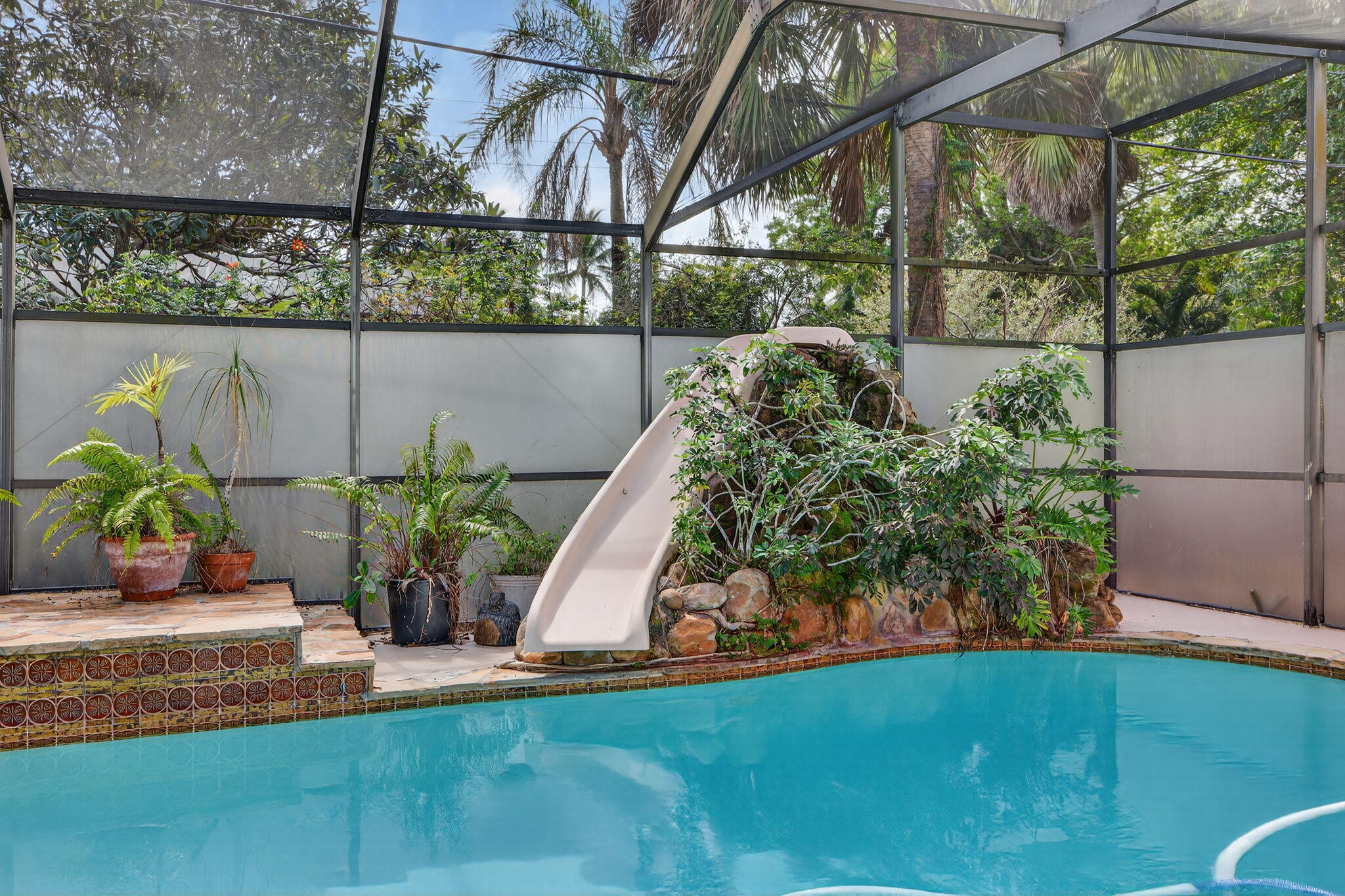 RIVERSIDE ESTATES 2ND REVISION - Residential