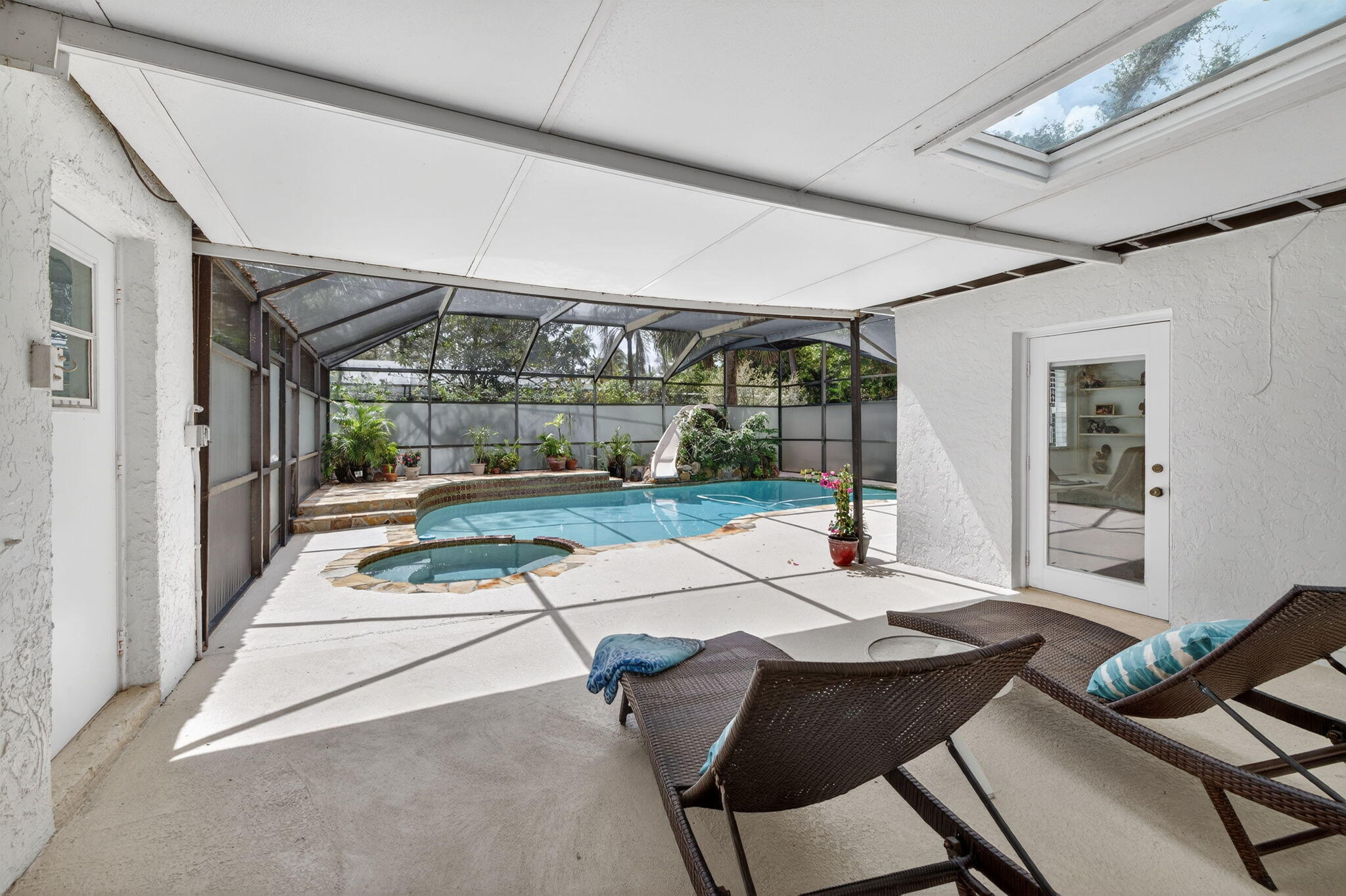 RIVERSIDE ESTATES 2ND REVISION - Residential