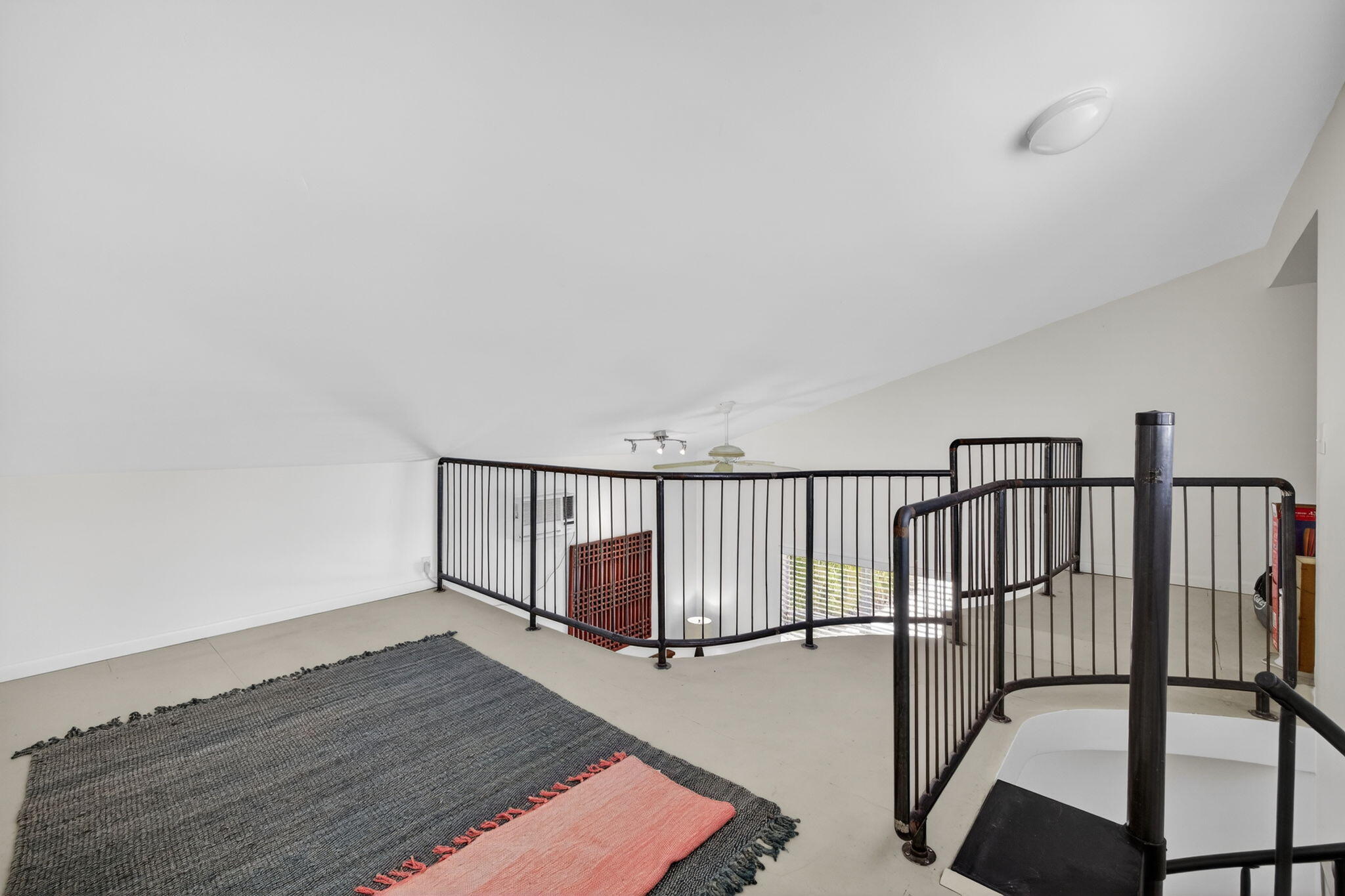 RIVERSIDE ESTATES 2ND REVISION - Residential