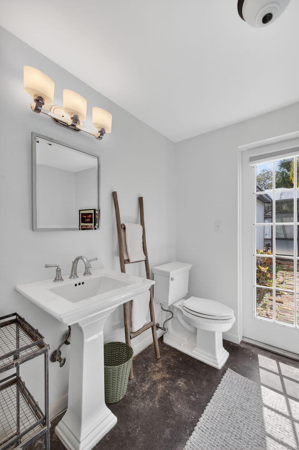 RIVERSIDE ESTATES 2ND REVISION - Residential