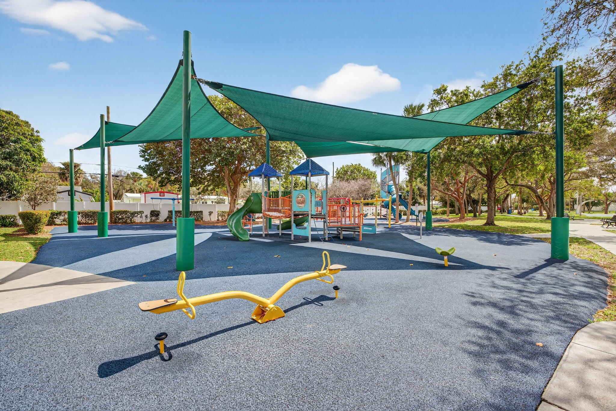 RIVERSIDE ESTATES 2ND REVISION - Residential