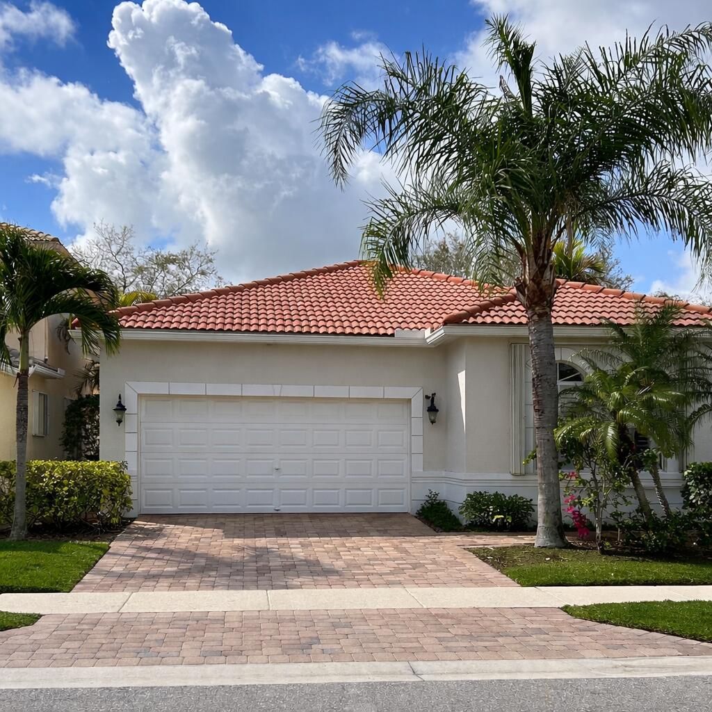 Photo of 118 Casa Grande Court, Palm Beach Gardens, FL 33418 (MLS # B26005616)