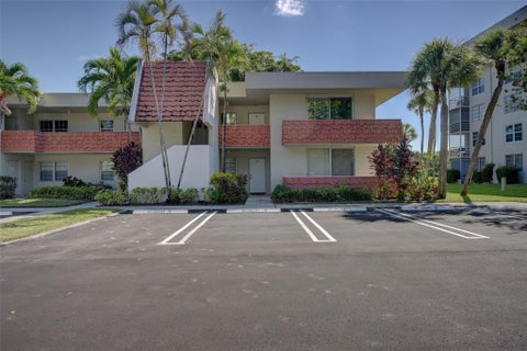 Tiny photo for 823 Cypress Boulevard #201, Pompano Beach, FL 33069 (MLS # B26021661)