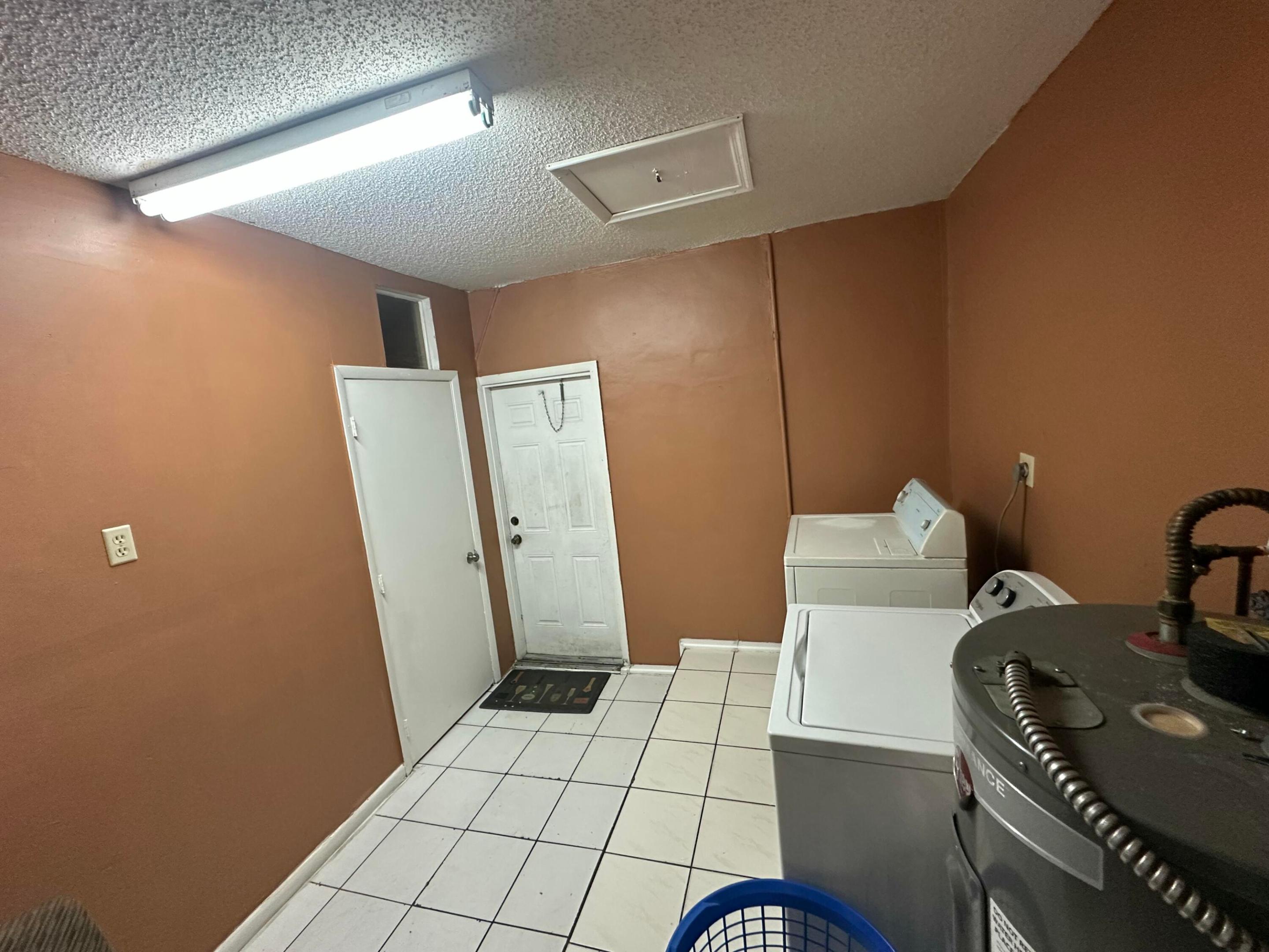 Flair Sub Six 68-6 B - Residential