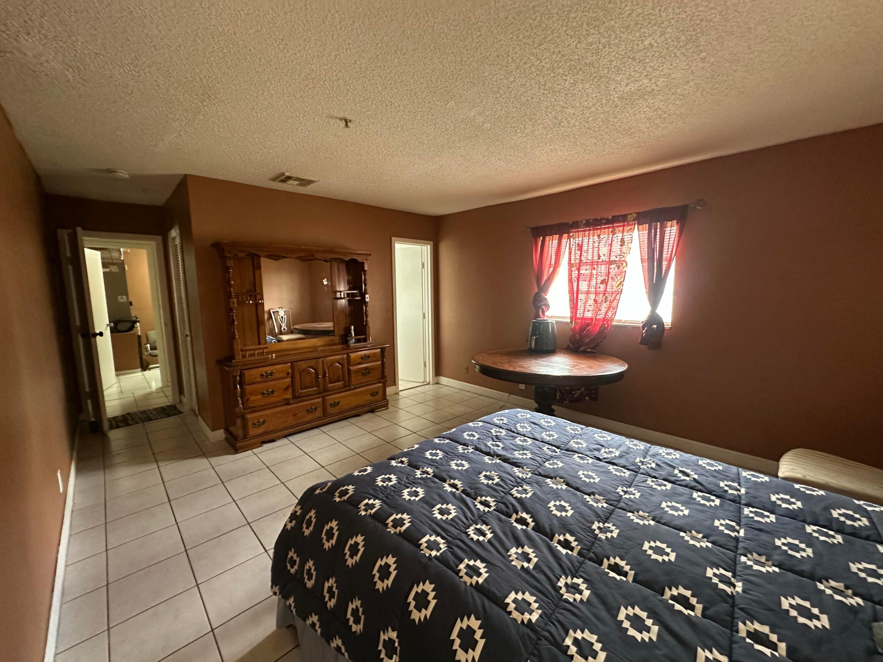 Flair Sub Six 68-6 B - Residential