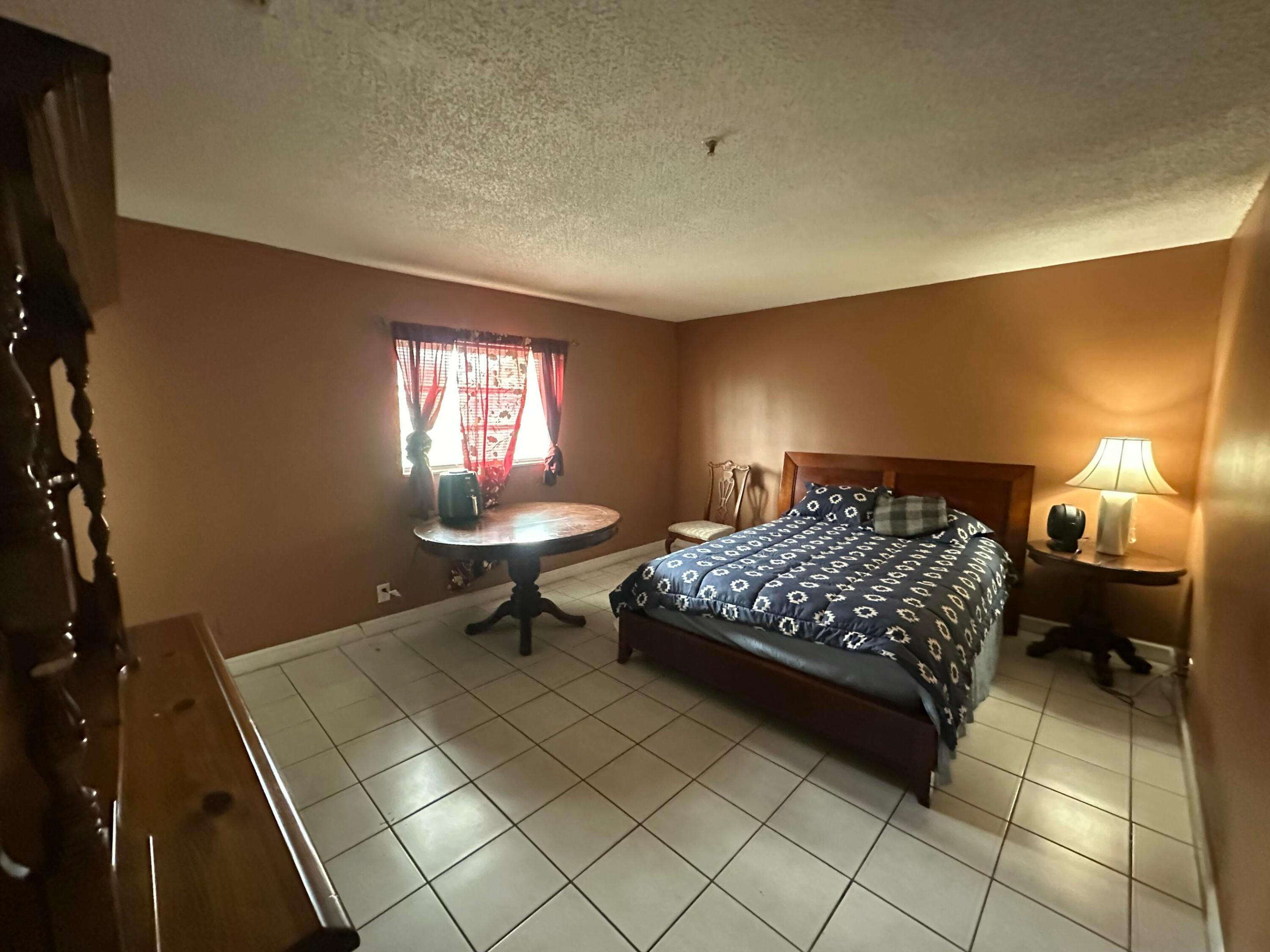 Flair Sub Six 68-6 B - Residential