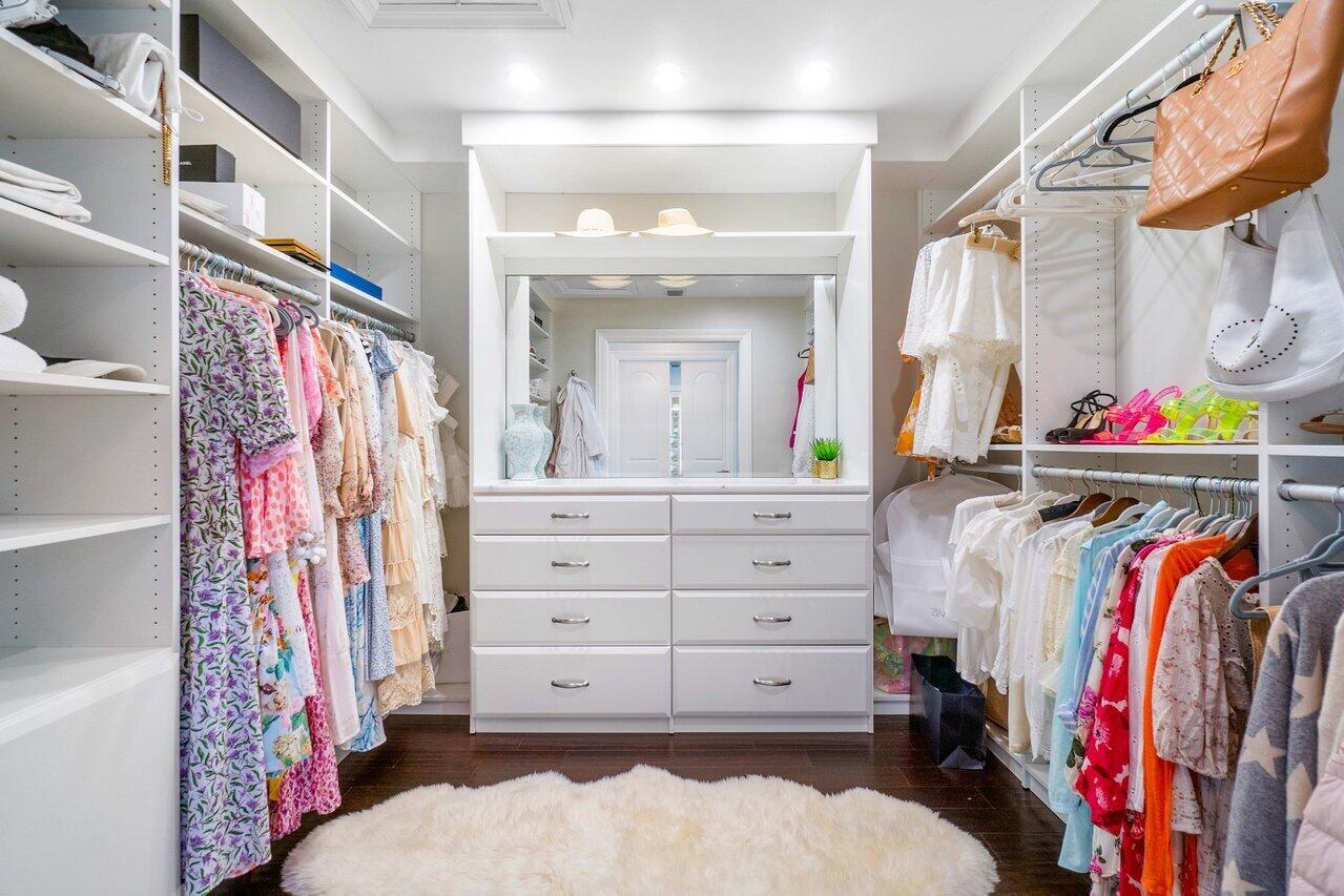 NORTH SHORE - Residential Lease