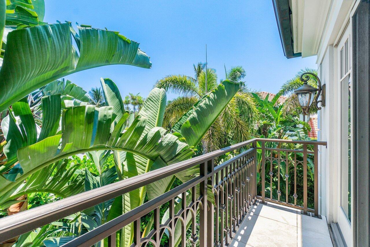 NORTH SHORE - Residential Lease