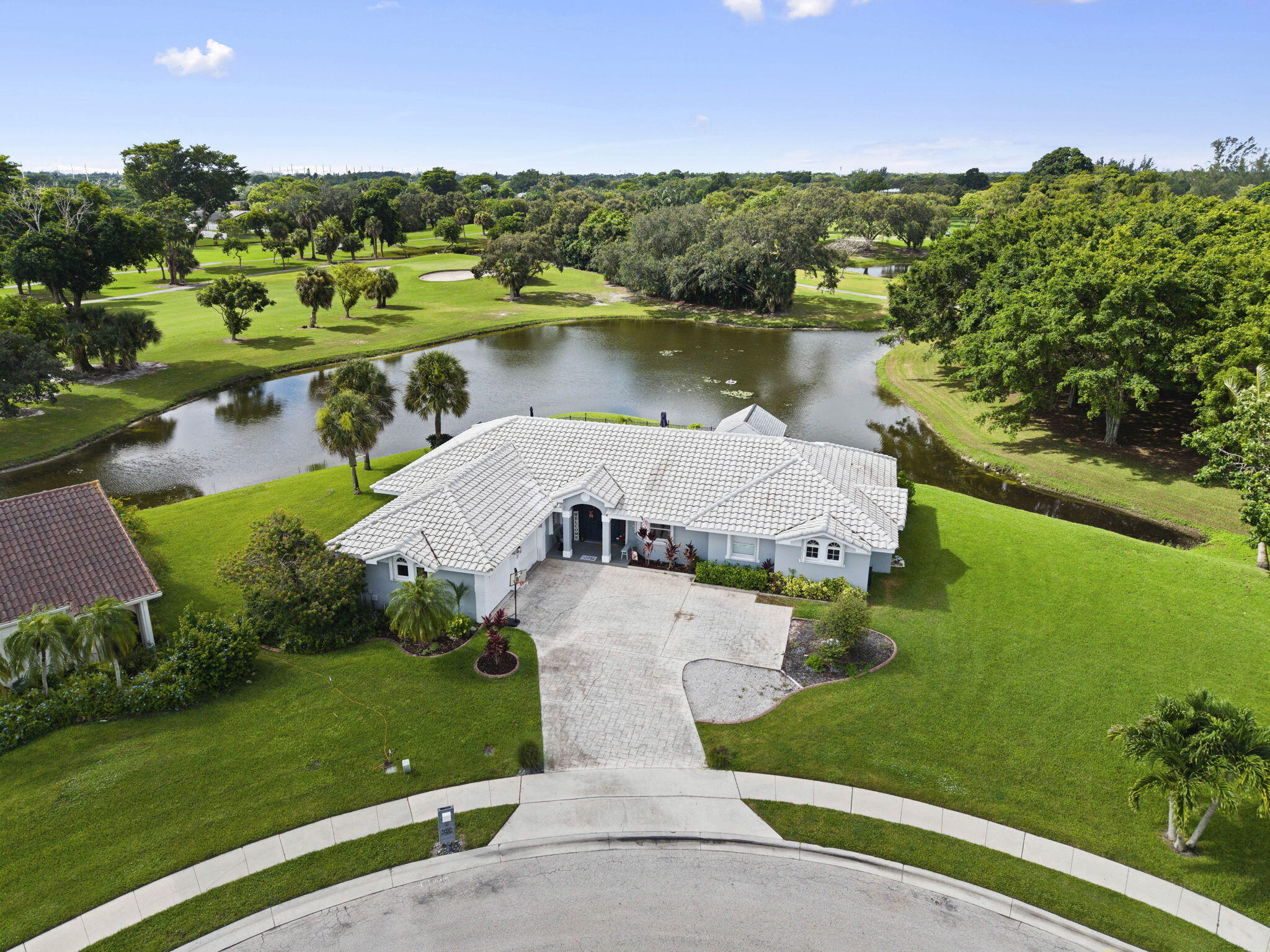 118 ELYSIUM Drive