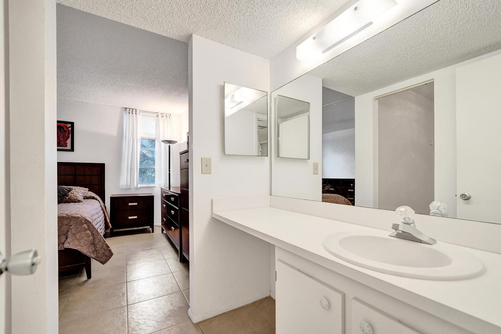 CONDO 6 OF SABAL PALM CONDOS - Residential