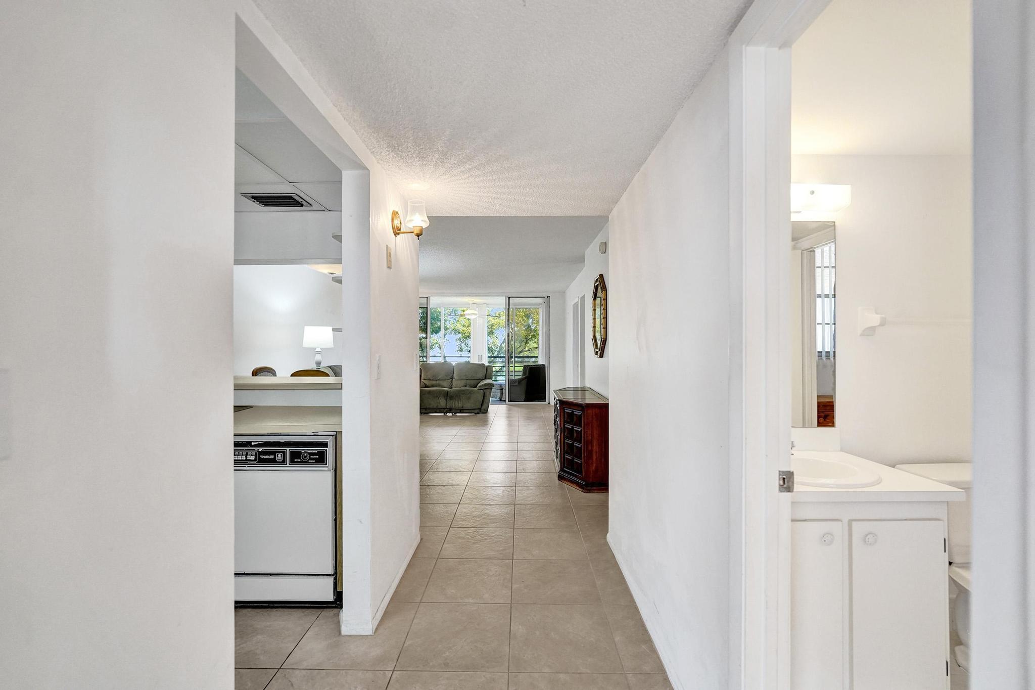 9531 Seagrape Drive 305