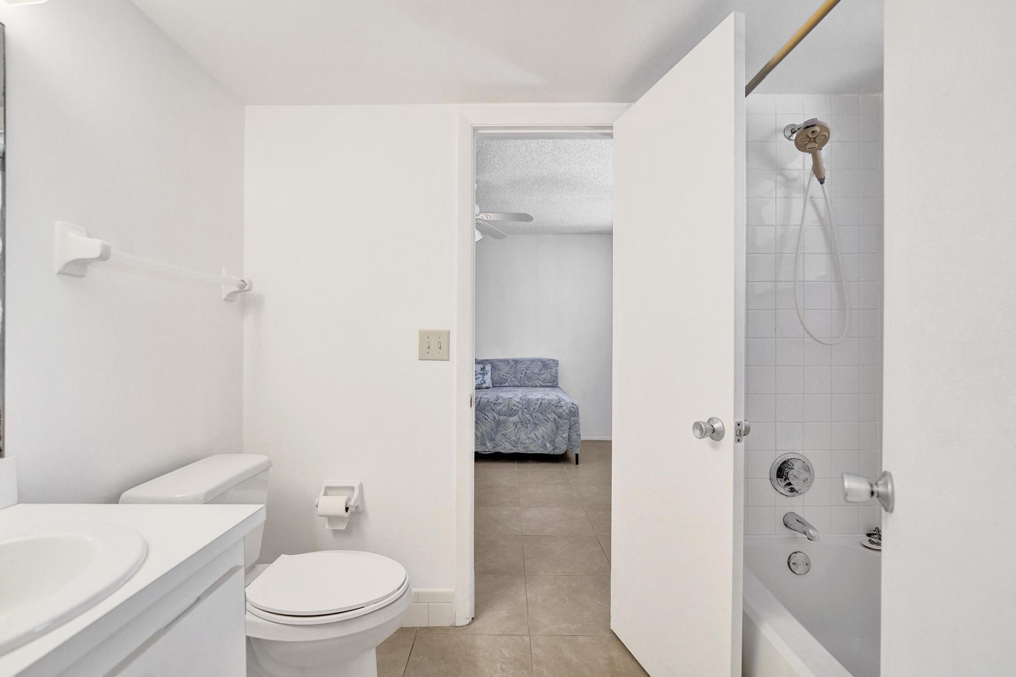 CONDO 6 OF SABAL PALM CONDOS - Residential