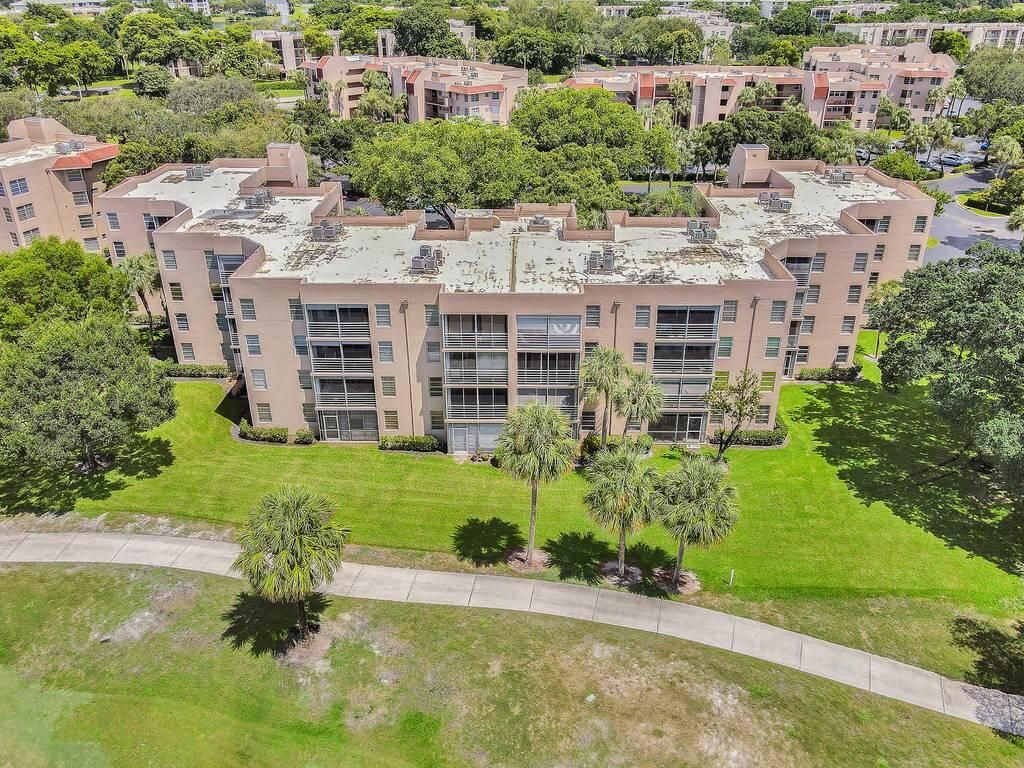 Photo of 9531 Seagrape Drive #305, Davie, FL 33324 (MLS # B26002756)