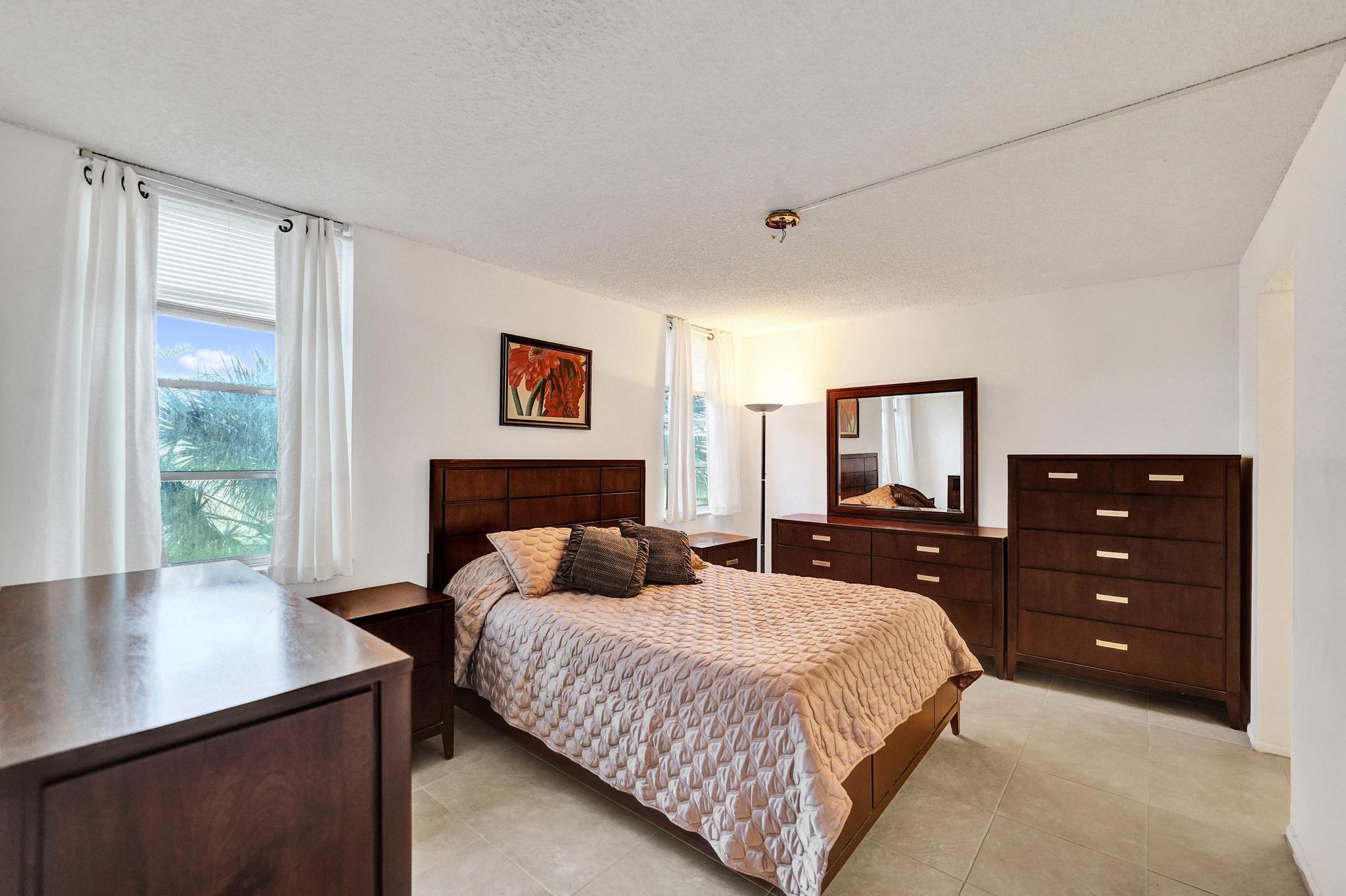 CONDO 6 OF SABAL PALM CONDOS - Residential