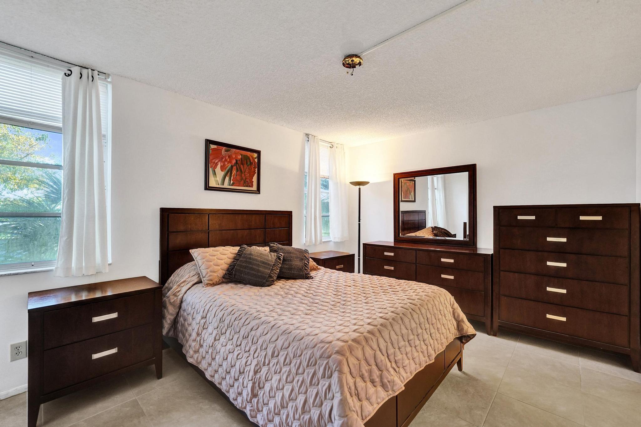 CONDO 6 OF SABAL PALM CONDOS - Residential