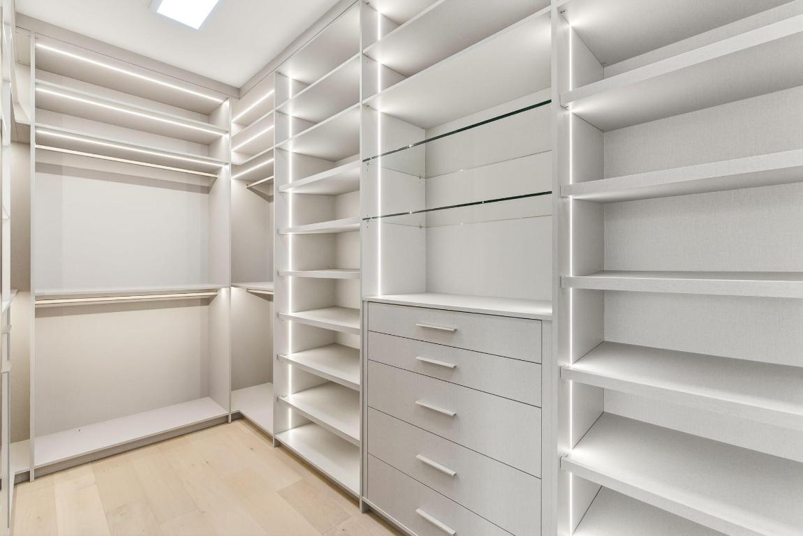 BOCA VILLAS - Residential