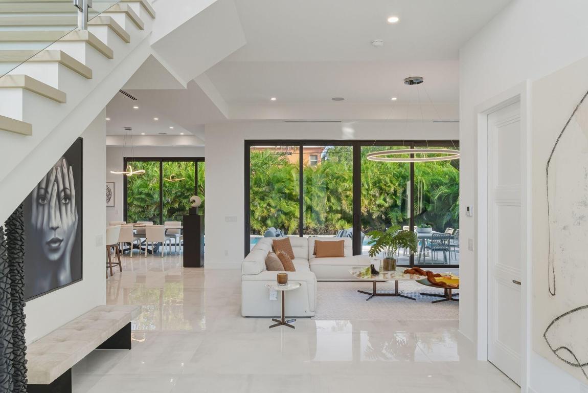 BOCA VILLAS - Residential