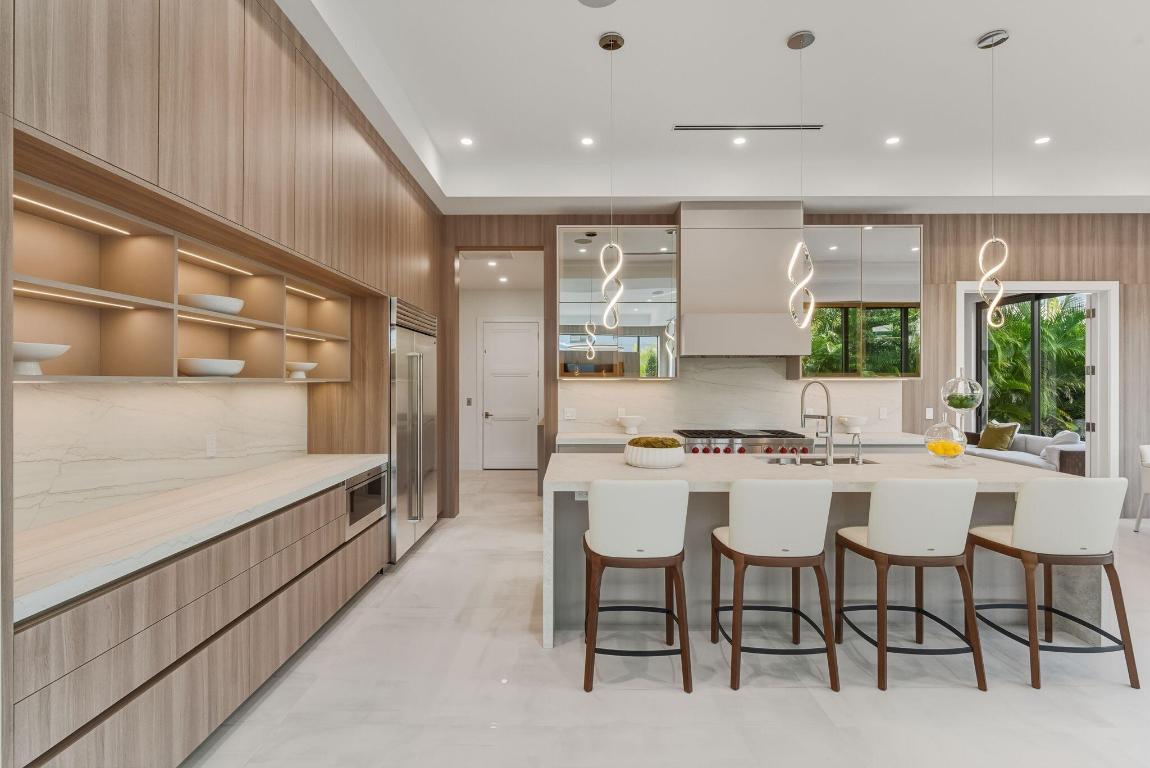 BOCA VILLAS - Residential