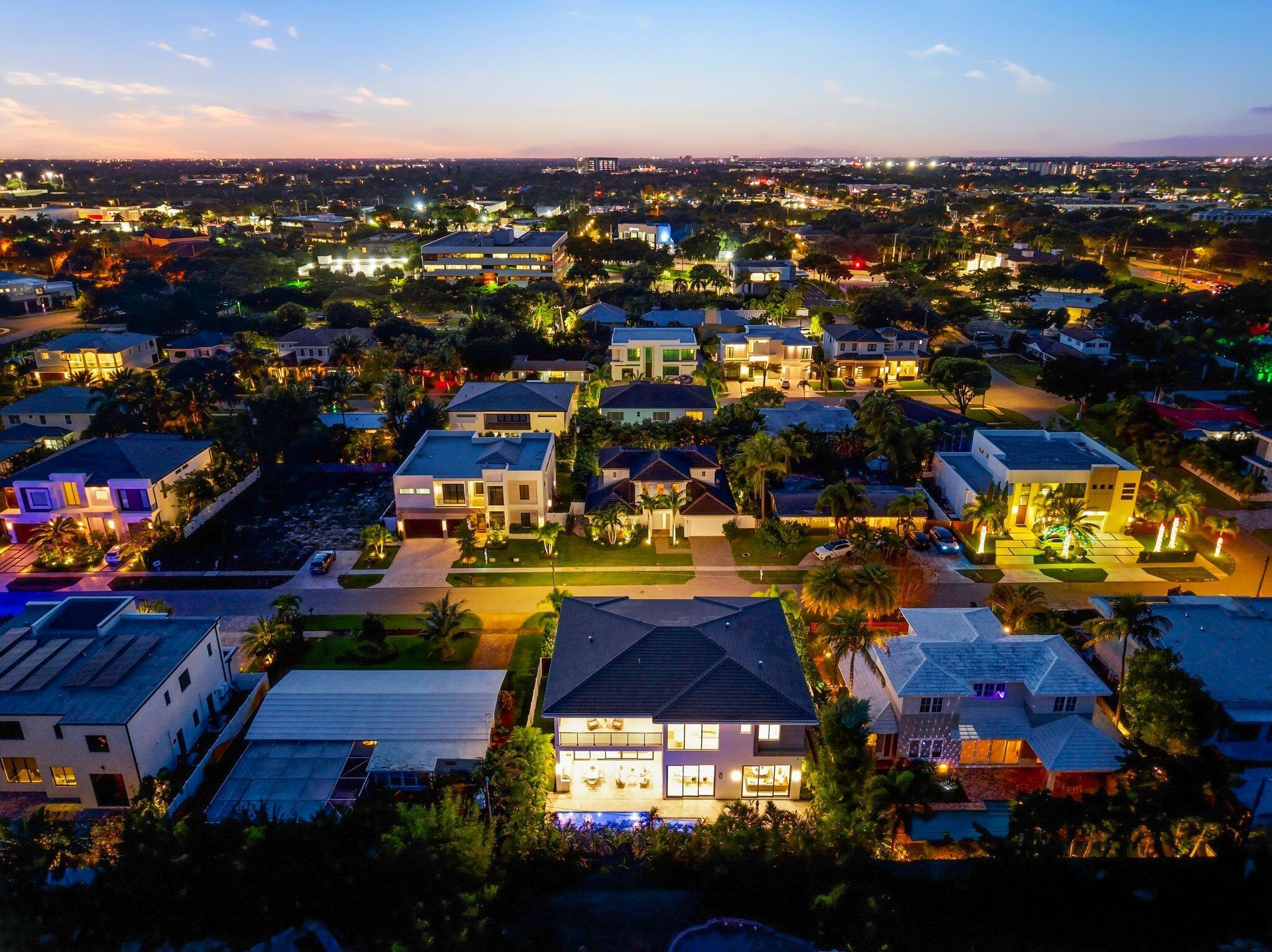 BOCA VILLAS - Residential