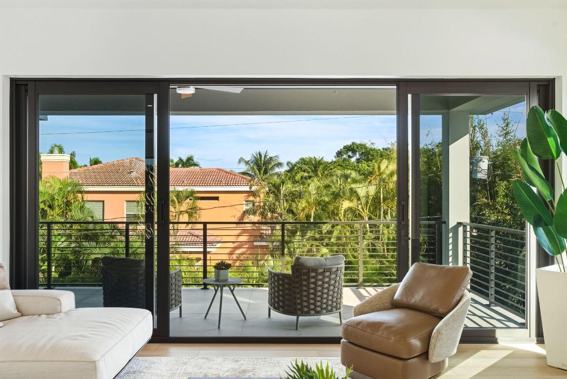 BOCA VILLAS - Residential