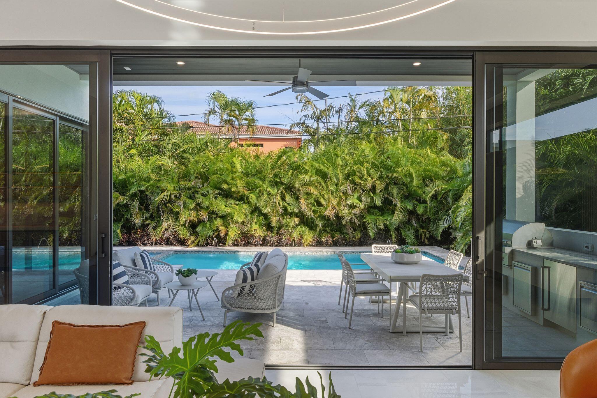 BOCA VILLAS - Residential