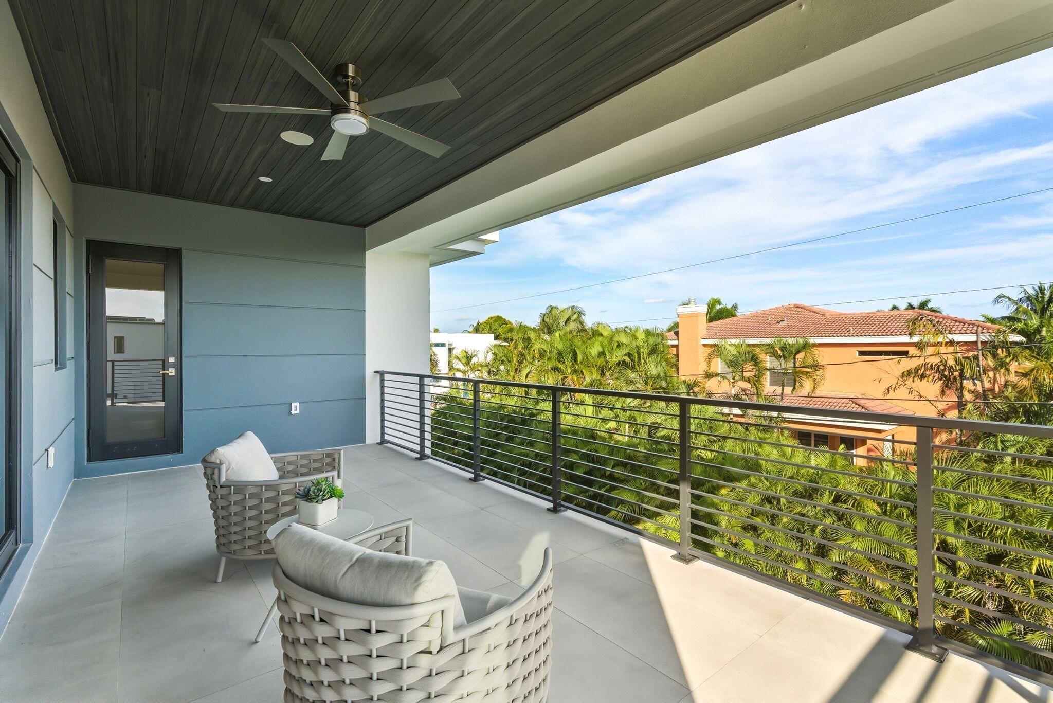 BOCA VILLAS - Residential