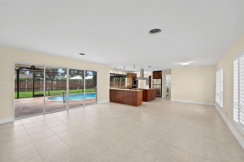 Photo of 818 W Camino Real Real, Boca Raton, FL 33486 (MLS # R11114006)