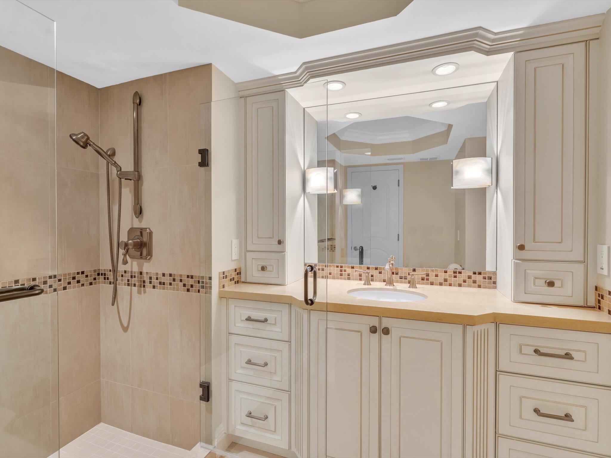 OCEAN TOWERS CONDO - Residential