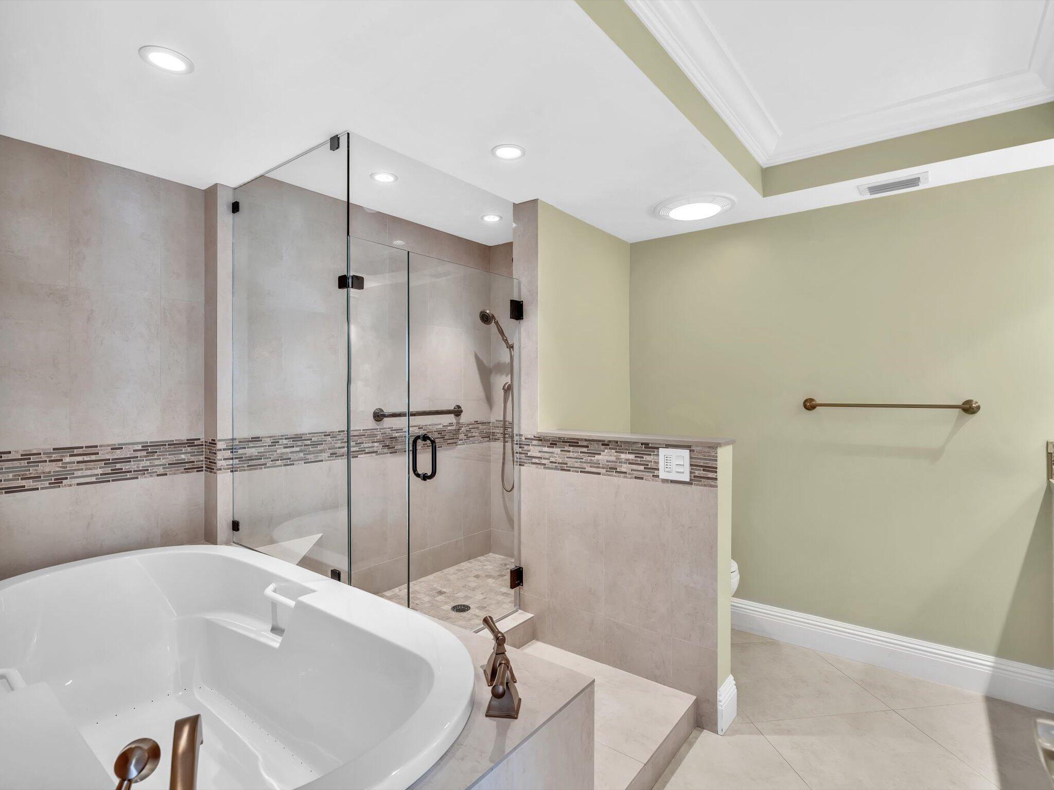 OCEAN TOWERS CONDO - Residential