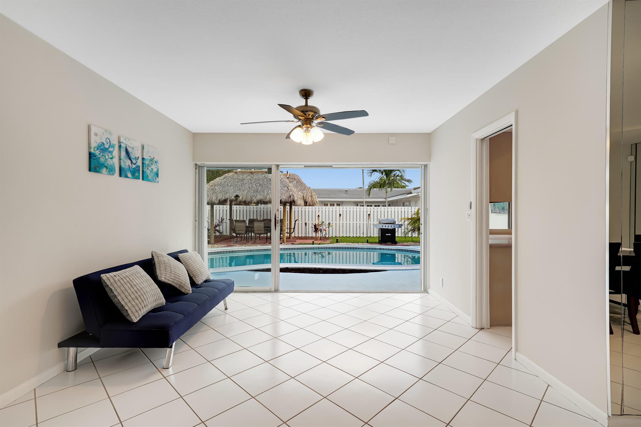 IMPERIAL POINT 5 SEC - Residential