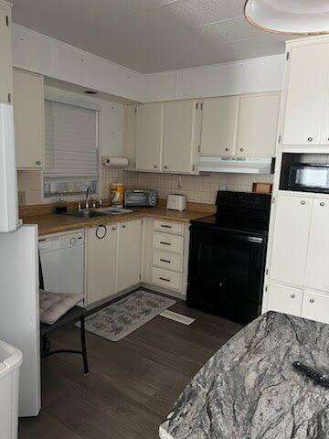 LEISURE VILLAGE MOBILE HM PK UNREC CO-OP - Residential