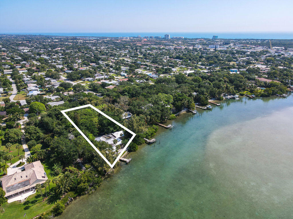 RIVERSIDE ON THE LOXAHATCHEE - Residential