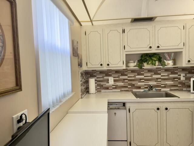 KINGS POINT VALENCIA CONDOS - Residential