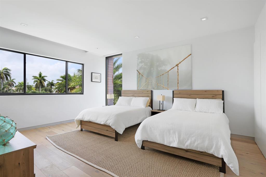 BOCA HARBOUR 2ND SEC - Residential