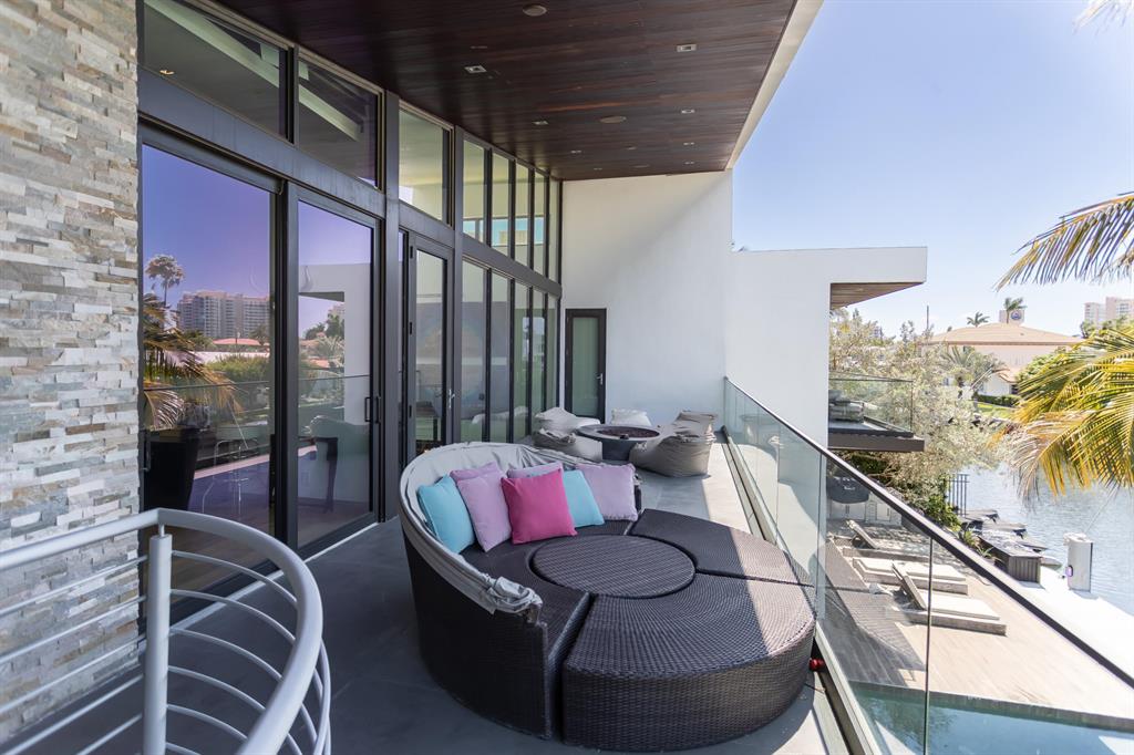 BOCA HARBOUR 2ND SEC - Residential