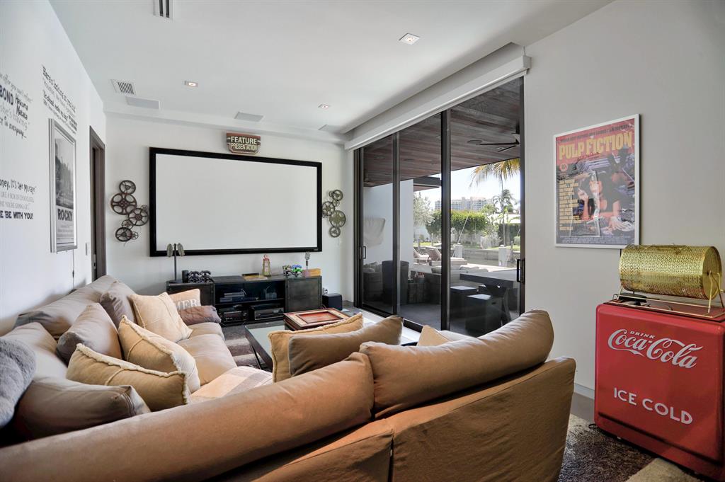 BOCA HARBOUR 2ND SEC - Residential